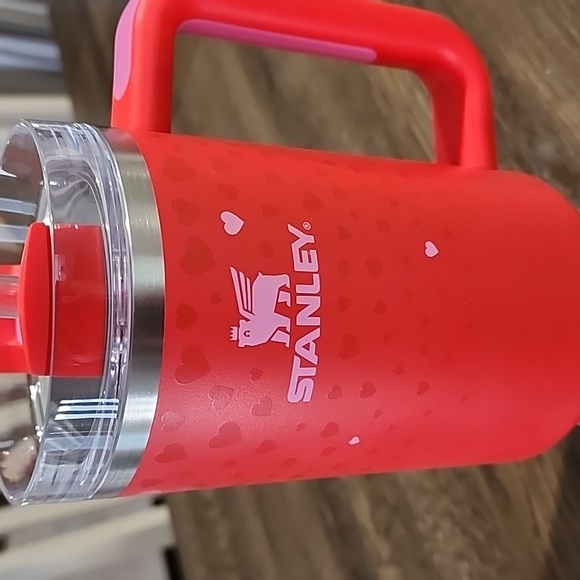 Stanley Target Exclusive Valentine's Day 2025 Ruby Hearts 40oz Tumbler N… - Picture 5 of 9